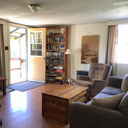 Lake Trail Guesthouse Cumberland Extérieur photo
